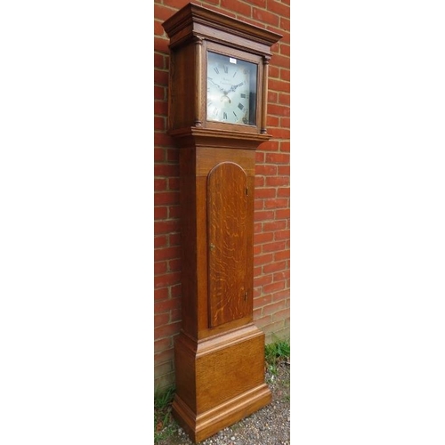 865 - A Georgian medium oak cased 30-hour striking longcase clock, by W. Barber of Sherbourne, the hood wi... 