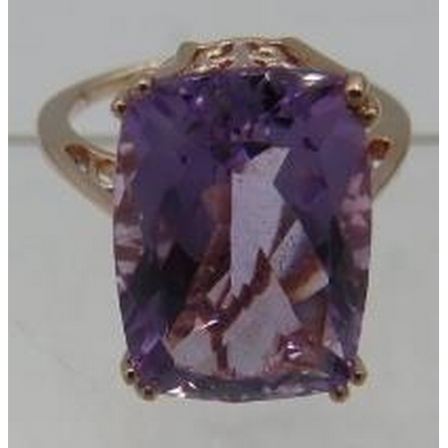 350 - Pink amethyst cocktail ring, size O, 18mm x 13mm cushion cut solitaire. Good cut, colour & clarity. ... 