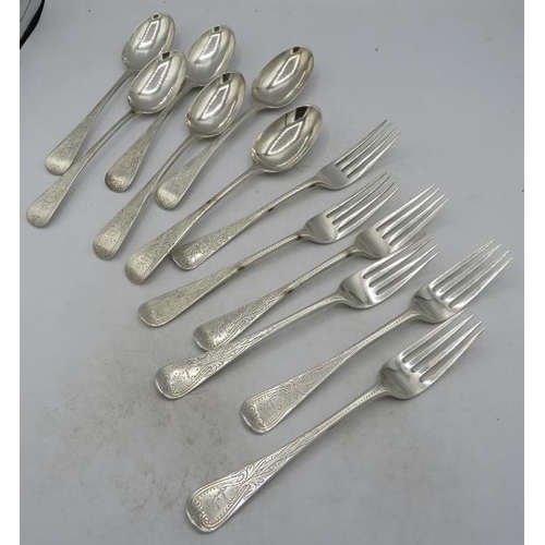 367 - A set of six Victorian silver dessert spoons and matching dessert forks. Forks, London 1867 and spoo... 