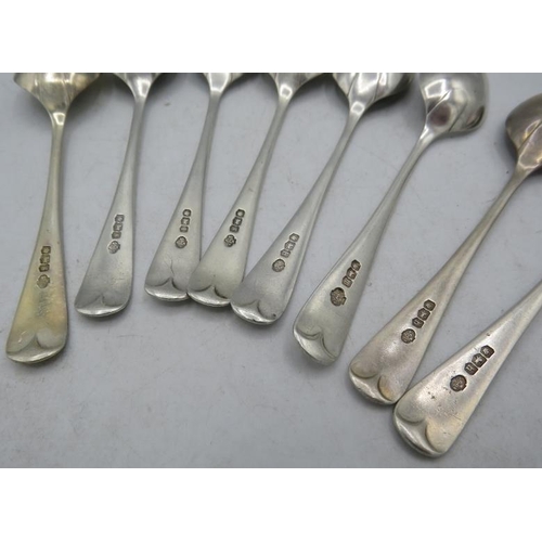 369 - A set of eight silver teaspoons, Sheffield 1924, 1925 & 1929. Approx weight 3.9 troy oz/121 grams.
C... 