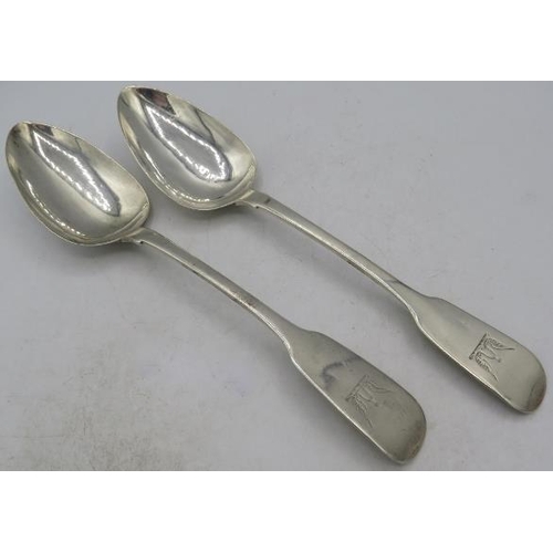 426 - A pair of silver rat-tail Georgian Irish table spoons, Dublin 1825. Approx weight 4 troy oz/124 gram... 