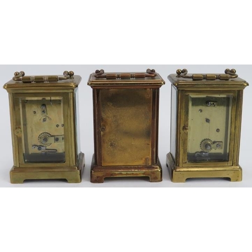 52 - Three vintage brass carriage clocks, 20th century. (3 items) 12 cm tallest height.
Condition report:... 