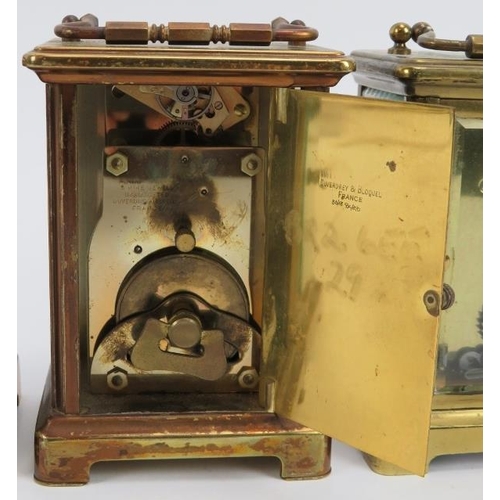 52 - Three vintage brass carriage clocks, 20th century. (3 items) 12 cm tallest height.
Condition report:... 