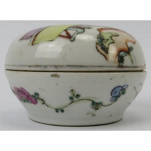 6 - A Chinese famille rose enamelled porcelain jar and cover, 19th century. The cover depicting a lady s... 