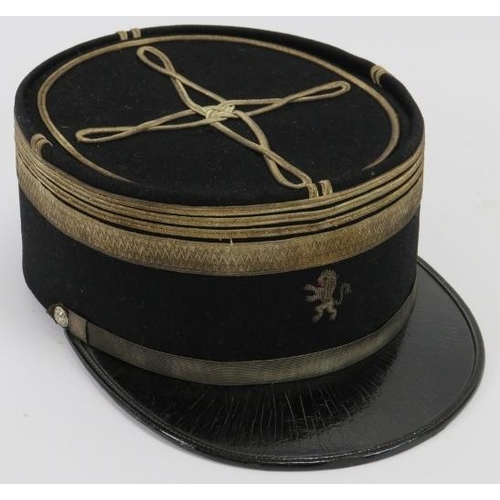 71 - Militaria: A vintage French military kepi cap with leather peak and gilt embroidery.
Condition repor... 