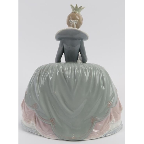 98 - A rare Lladro ‘Lady with young harlequin’ porcelain figurine designed by Salvador Furio, circa 1974 ... 