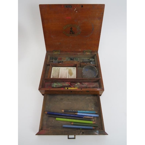 263 - A Reeves & Sons artists paint box, late 19th/early 20th century. 23 cm width. 
Condition report: Som... 