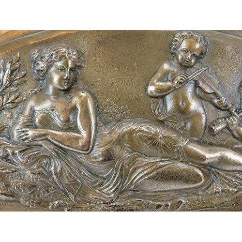 197 - A Neoclassical style copper electrotype plaque, probably late 19th/early 20th century. Depicting Ven... 