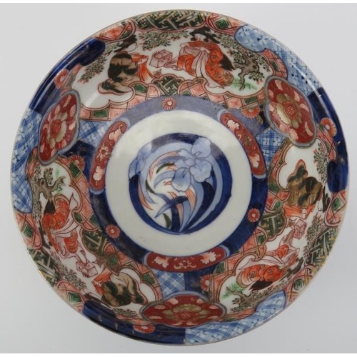 207 - A Japanese Imari bowl, Meiji period. Profusely decorated throughout. Signed beneath. 18.5 cm diamete... 