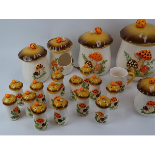 264 - A collection of Sears & Roebuck ‘Merry Mushroom’ pattern ceramic homeware, circa 1970s. Made in Japa... 