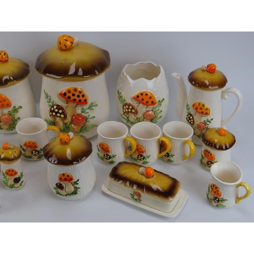 264 - A collection of Sears & Roebuck ‘Merry Mushroom’ pattern ceramic homeware, circa 1970s. Made in Japa... 