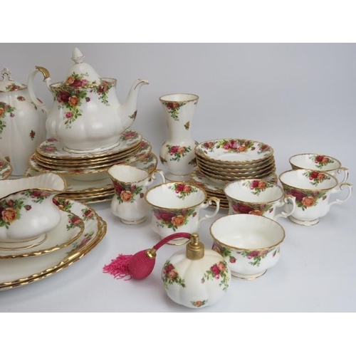 268 - A group of Royal Albert ‘Old Country Roses’ pattern porcelain wares. Vases, teacups, saucers, bowls,... 