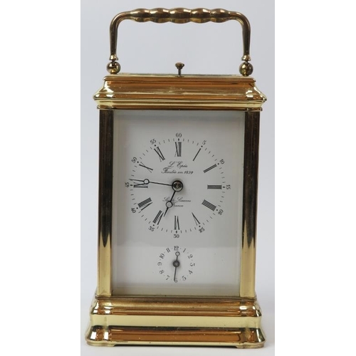 120 - A French L'Epee brass repeater carriage clock, 20th century. Dial signed ‘L’Epee Fondee en 1839 Sain... 