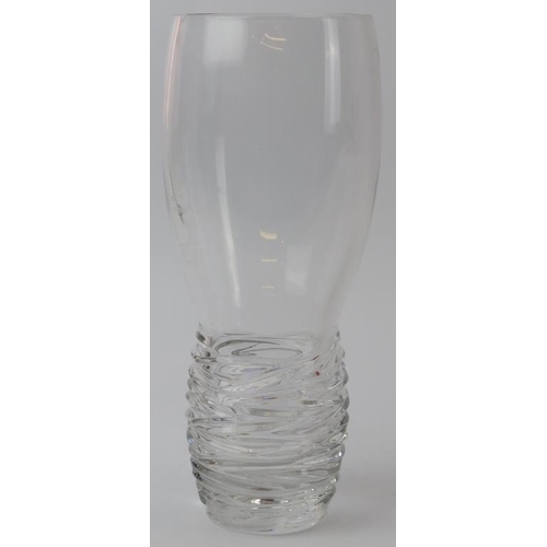 129 - A Tiffany & Co Emil Brost style crystal glass vase, 20th century. 25.6 cm height.
Condition report: ... 