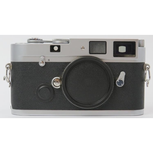 133 - A Leica MP 0.85 silver chrome finish rangefinder camera body. Box, carry strap and paperwork include... 