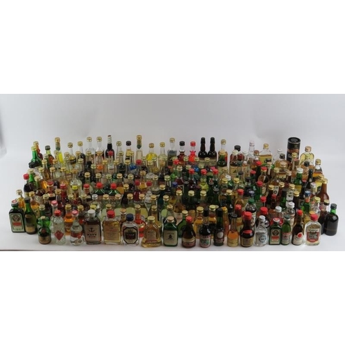 224 - A large collection of miniature spirits and liqueurs. (Quantity).
Condition report: Mostly in good v... 