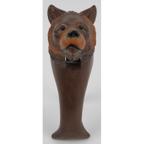 98 - A Black Forest carved wood bear’s head nutcracker. Bear with inset glass eyes. 18.5 cm length.
Condi... 