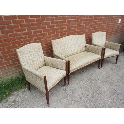 794 - An Edwardian mahogany 3-piece salon suite, reupholstered in high quality embroidered material, depic... 