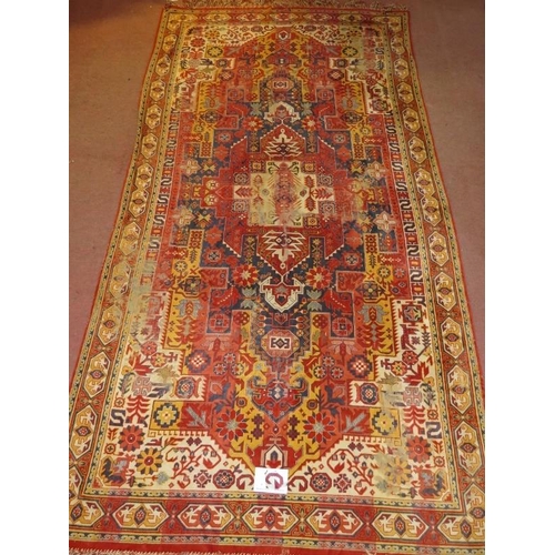 916 - A 20th century Persian style rug, very thin close weave similar to a wall hanging. 280cm x 140cm (ap... 