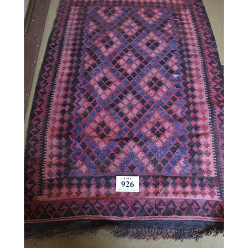 926 - A mid 20th Century Kilimi rug diamond pattern in blue, pink and dark brown 170 x 104cms

Condition r... 