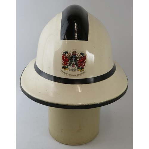 16 - A 1980s Welsh South Glamorgan Fire Brigade white fire helmet.