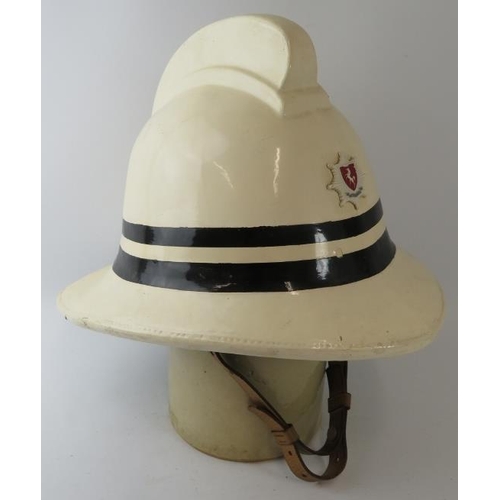 24 - A 1970s British Kent Fire Brigade Divisional Officer's white fire helmet.