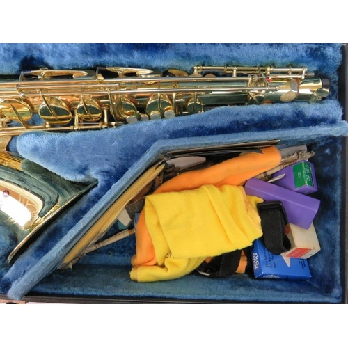 154 - A Yamaha saxophone with fitted case. Serial number: YTS-61 - 019085. Case:  cm length. 
Condition re... 