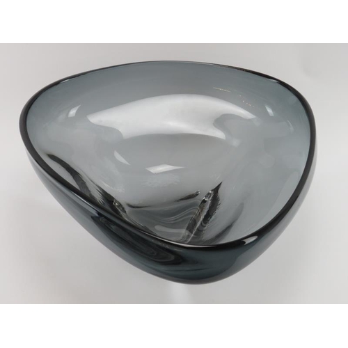 171 - A very large smoked glass bowl, late 20th century. 48 cm width, 22 cm height. Condition report: Good... 