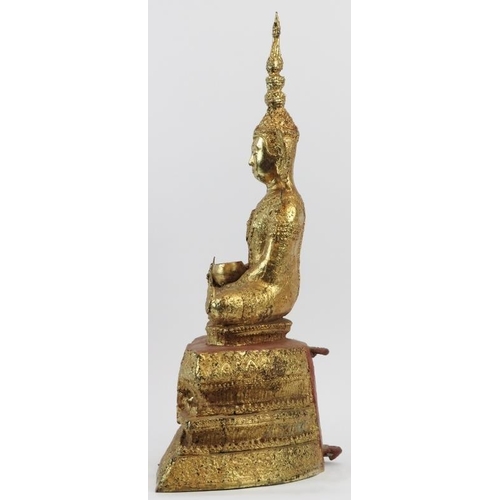 20 - A large Thai gilt and lacquered bronze Rattanakosin Amitabha Buddha statue,  Thailand, 19th/20th cen... 