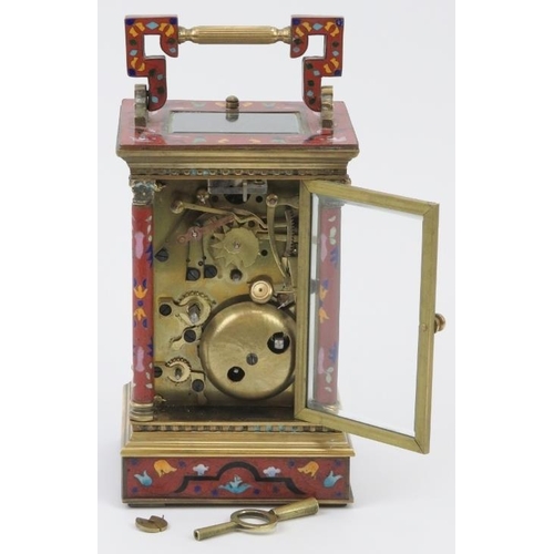 26 - A cloisonné enamelled brass repeater carriage clock, 20th century. Key included. 18 cm height. Condi... 