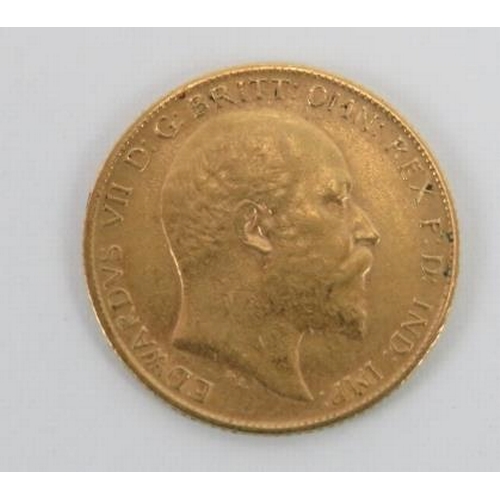 297 - An Edwardian 22ct gold half sovereign, date 1905. 1.9 cm diameter. Weight: 4 grams. Condition report... 