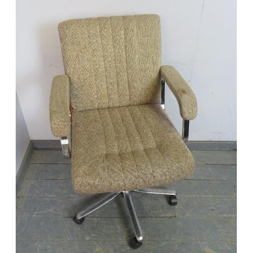 882 - A vintage bentwood office chair, with gas strut height adjust, upholstered in tweed material, on a c... 