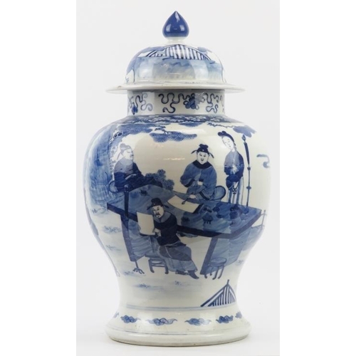 260 - A large Chinese blue and white porcelain baluster vase and cover, 19th century. Decorated with schol... 