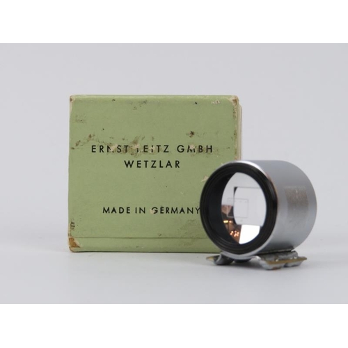 53 - A Leica Ernst Leitz Wetzlar 5 cm SB001 viewfinder. With original card box 
Condition report: Light a... 