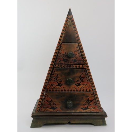 101 - A modern wooden hand painted pyramid chest of drawers. 50 cm height.
Condition report: Some age rela... 