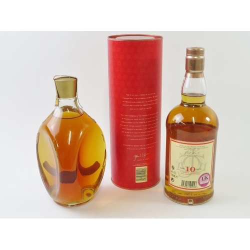 324 - 2 bottles: One bottle of Dimple 12 Years Deluxe Scotch whisky, 75cl, 40% vol, 1980s bottling; one bo... 