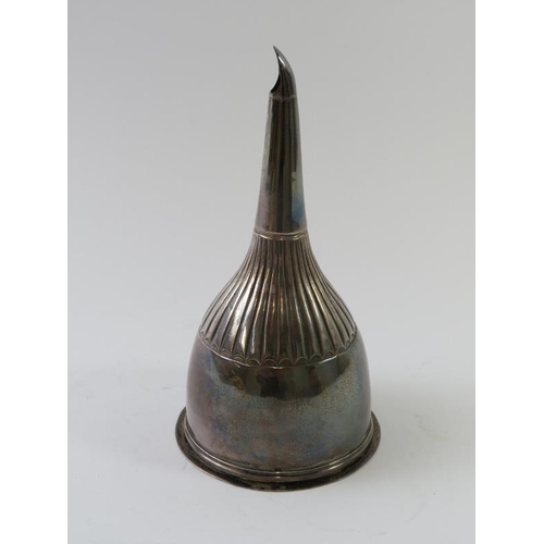 357 - A George III silver one piece wine funnel with fluted shoulder. Hallmarked for London 1796, no maker... 