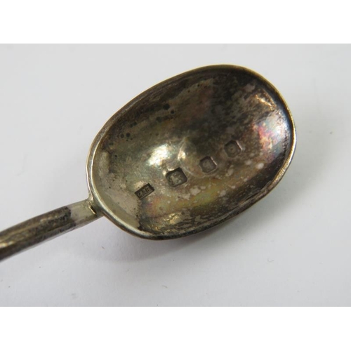 386 - A hand wrought modernist teaspoon by Michael Allen Bolton, hallmarked for London 1979. Length 11.3 c... 