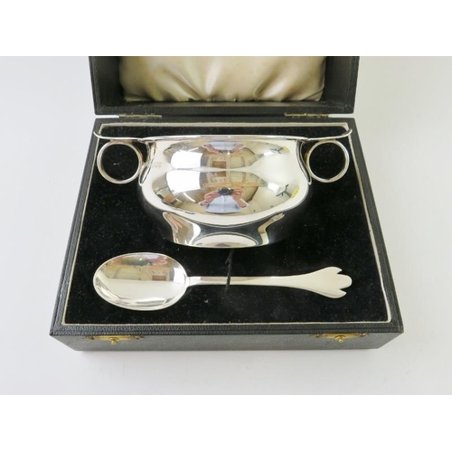 417 - Silver wedding bowl and dog nose spoon in presentation case. Bowl marked for Sheffield 1933, maker S... 