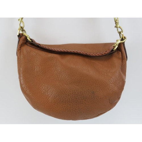 67 - A Mulberry ‘Effie’ leather handbag. Heavy grain pebbled oak leather with removable crossbody strap a... 