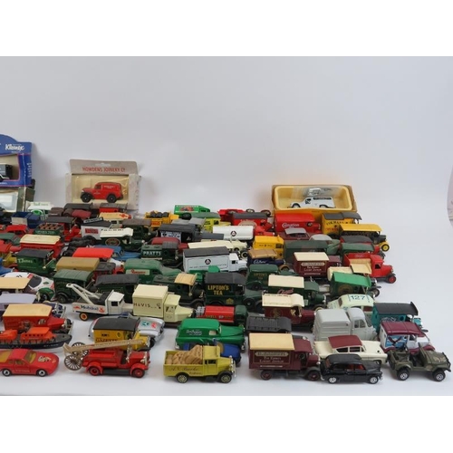 193 - A large collection of die-cast model vehicles by a various makers. (Quantity)
Condition report: Vary... 