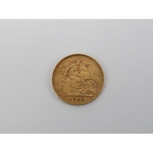 259 - An Edward VII 22ct gold half sovereign coin, dated 1909. 1.9 cm diameter. Weight: 4 approx grams. 
C... 