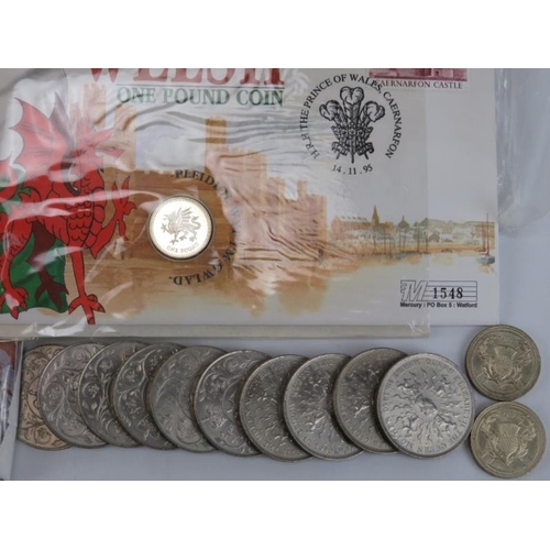 266 - A collection of Royal Mint uncirculated coins and commemorative coins, circa 1977-1995. (Quantity)
C... 