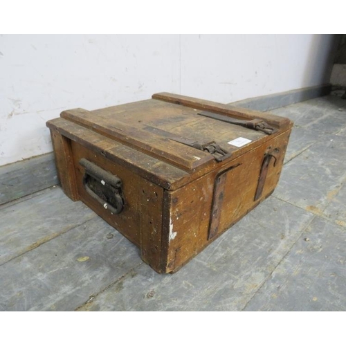 781 - An antique pine egg box with leather fastening straps and carry handles to either side. 
H18cm W36cm... 