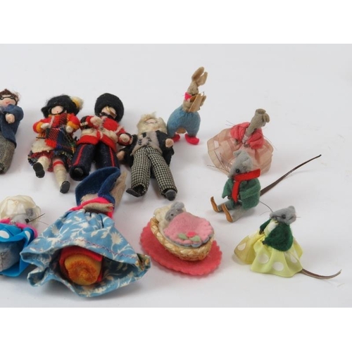 100 - A collection of vintage Grecon cloth artist character doll’s house dolls and related items. (18 item... 