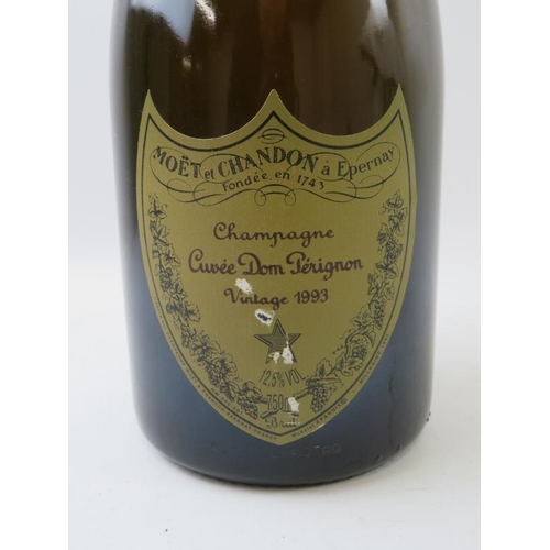 321 - A bottle of Cuvee Dom Perignon 1993 Vintage Champagne, 75cl, 12.5% vol