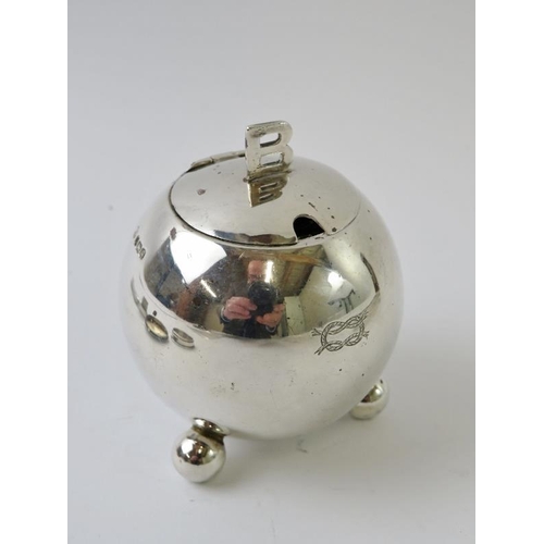 391 - A silver inkwell of spherical form with letter B finial, hallmarked for Sheffield 1908, maker Willia... 