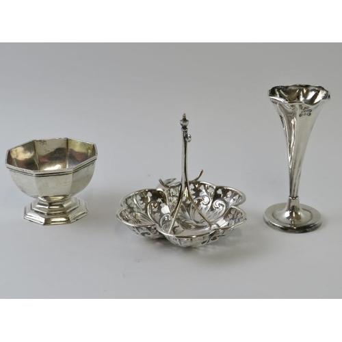 394 - An Edwardian pierced silver jewellery stand of trefoil form hallmarked for Birmingham 1907, maker Ge... 