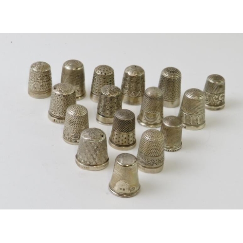 397 - 15 hallmarked silver thimbles of varying size and an unmarked white metal thimble.  Gross weight 68 ... 