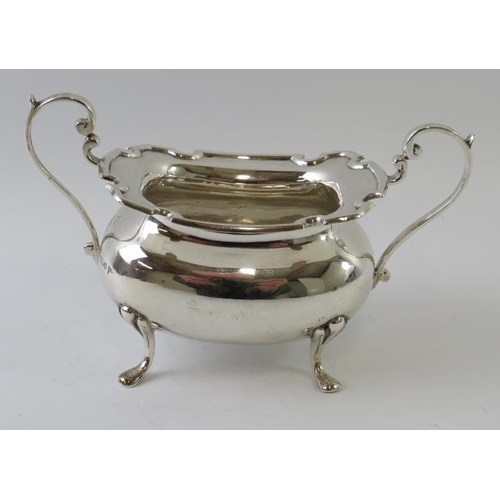 426 - An Edwardian Georgian revival silver sugar bowl, hallmarked for Sheffield 1910, maker Walker & Hall.... 